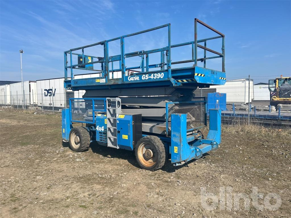Genie GS -4390 4x4 - Käärlift: pilt 1 Genie GS -4390 4x4 - Käärlift: pilt 1