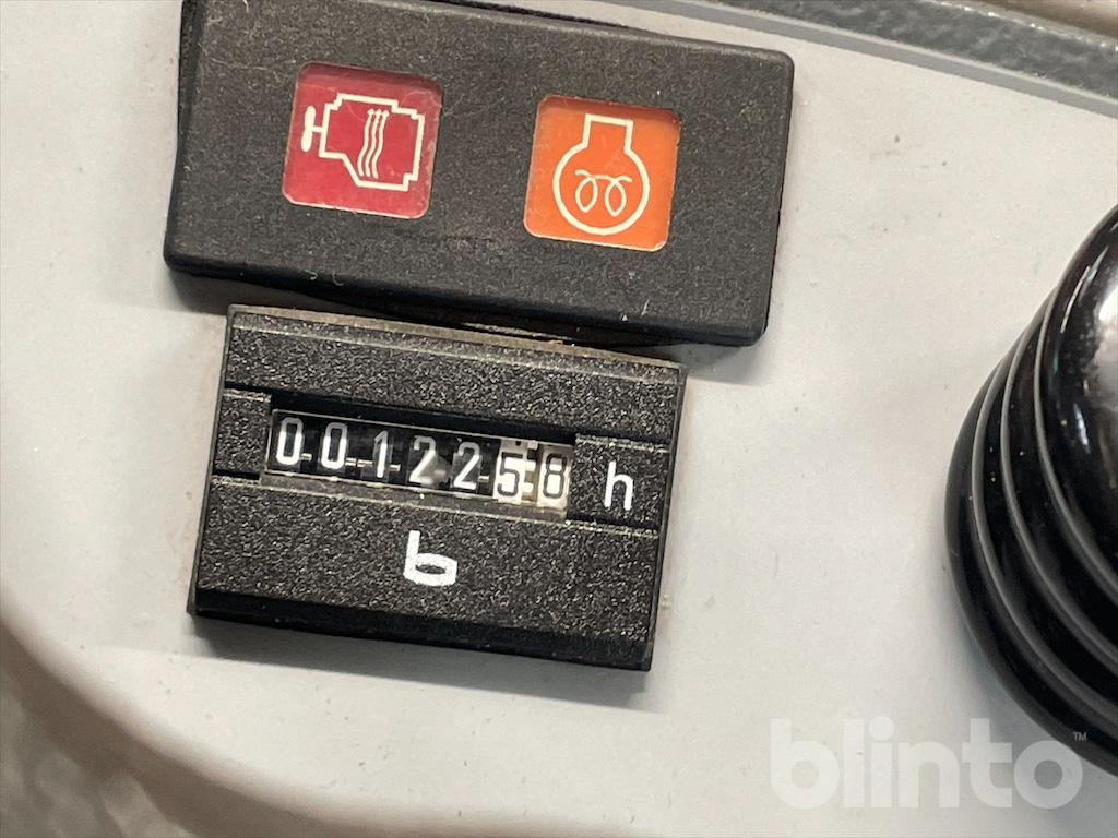 HAKO Sweepmaster D1200 RH - Tööstuslik kuivpühkimismasin: pilt 5 HAKO Sweepmaster D1200 RH - Tööstuslik kuivpühkimismasin: pilt 5