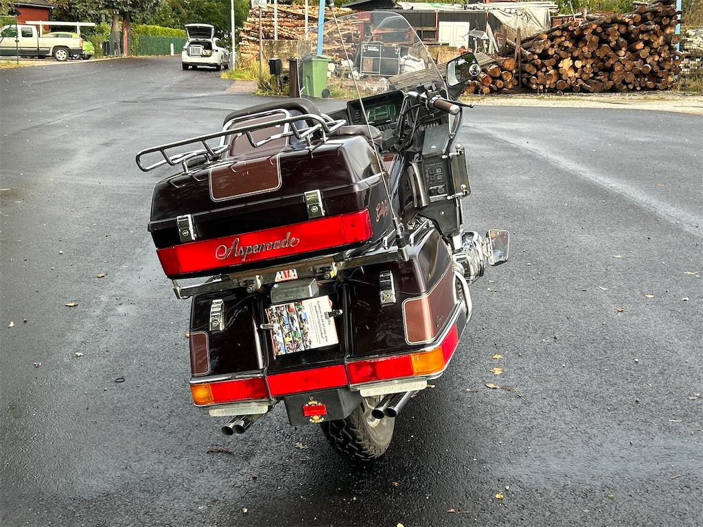 HONDA Goldwing Aspencade 1200cc - Mootorratas: pilt 4 HONDA Goldwing Aspencade 1200cc - Mootorratas: pilt 4
