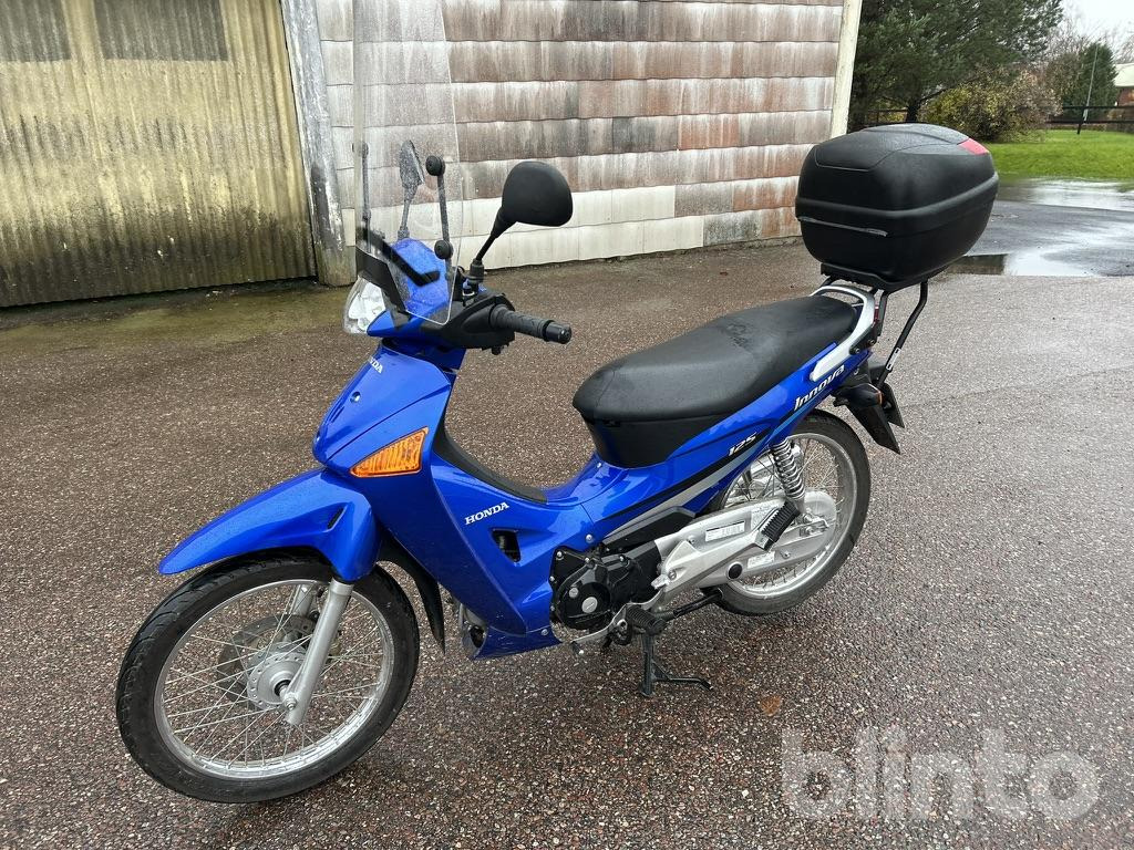 HONDA INNOVA 125 - Mootorratas: pilt 2 HONDA INNOVA 125 - Mootorratas: pilt 2