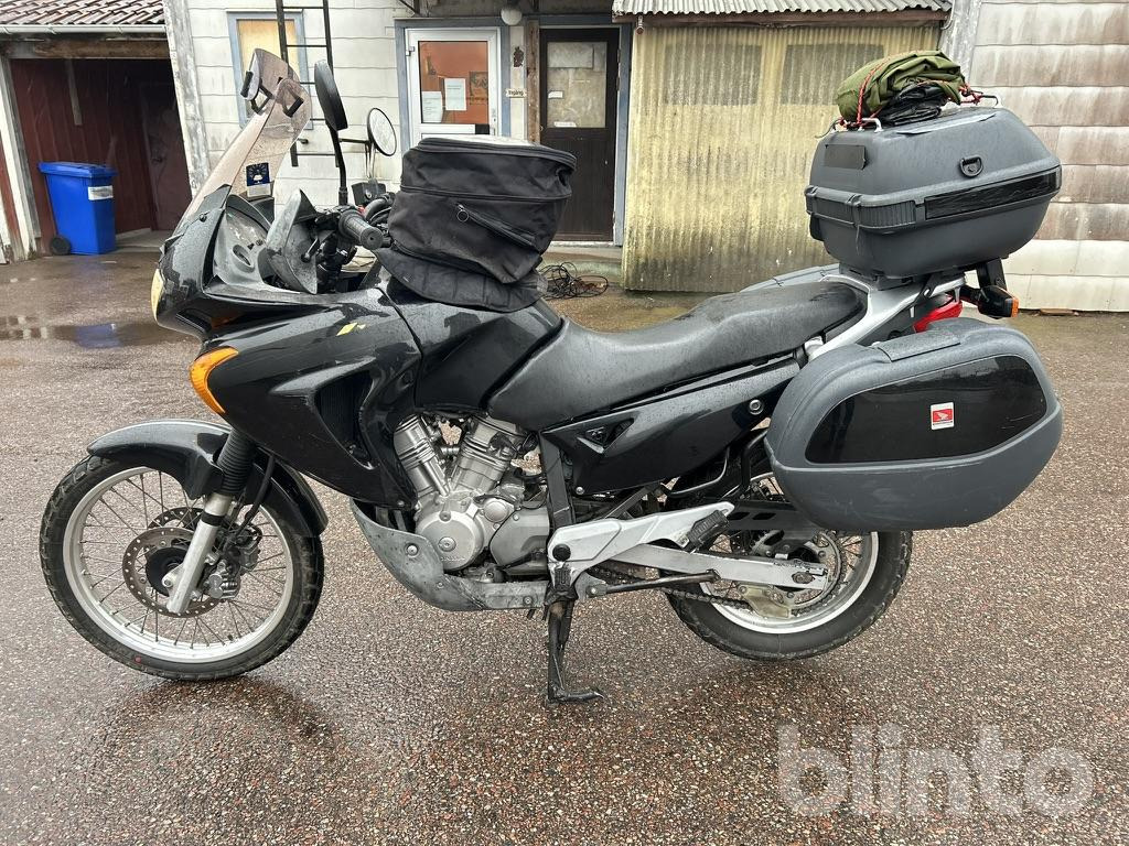 HONDA XL650V Transalp - Mootorratas: pilt 2 HONDA XL650V Transalp - Mootorratas: pilt 2