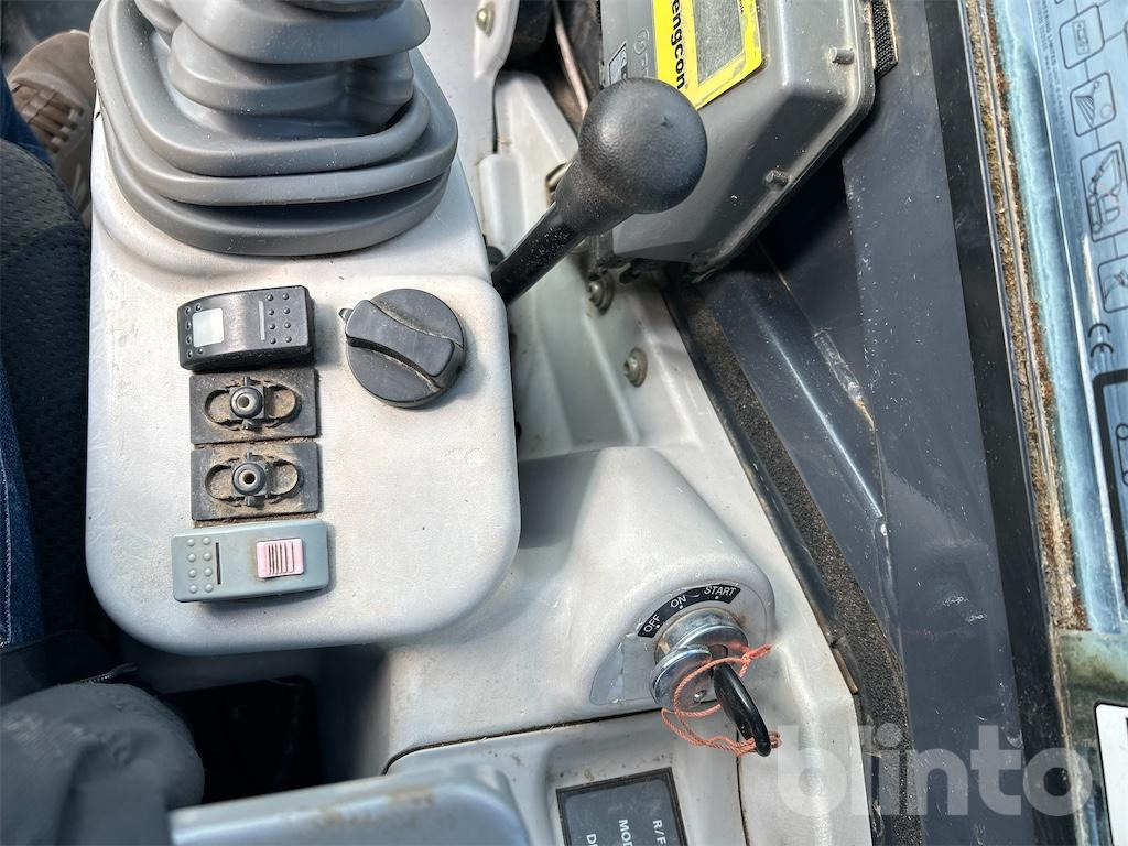 Lintekskavaator Hitachi: pilt 36 Lintekskavaator Hitachi: pilt 36