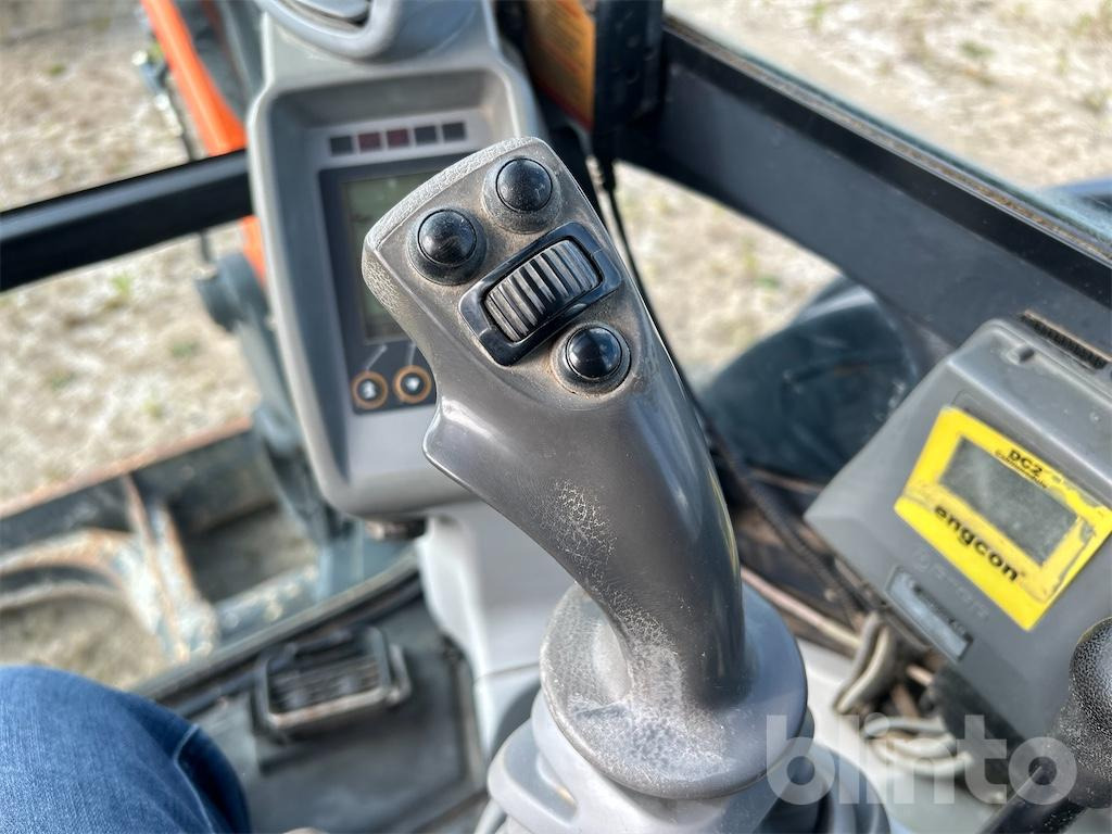 Lintekskavaator Hitachi: pilt 35 Lintekskavaator Hitachi: pilt 35