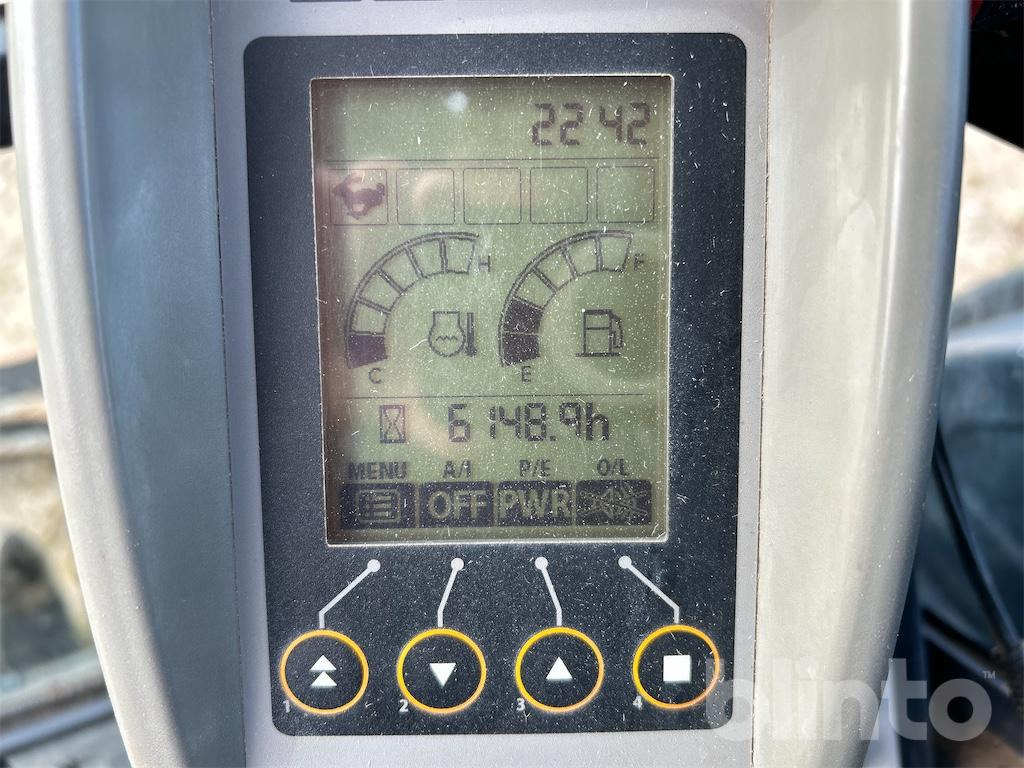 Lintekskavaator Hitachi: pilt 34 Lintekskavaator Hitachi: pilt 34