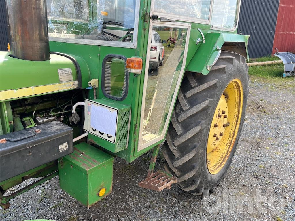 Traktor JOHN DEERE 1120: pilt 41