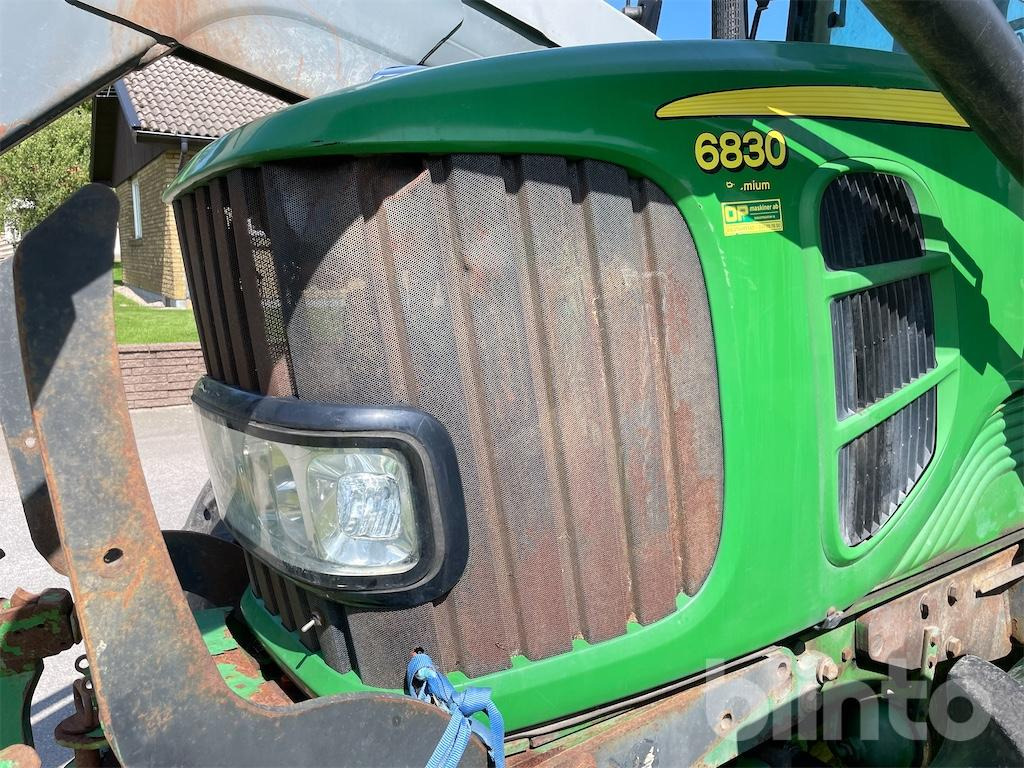 Traktor JOHN DEERE 6830 premium: pilt 18