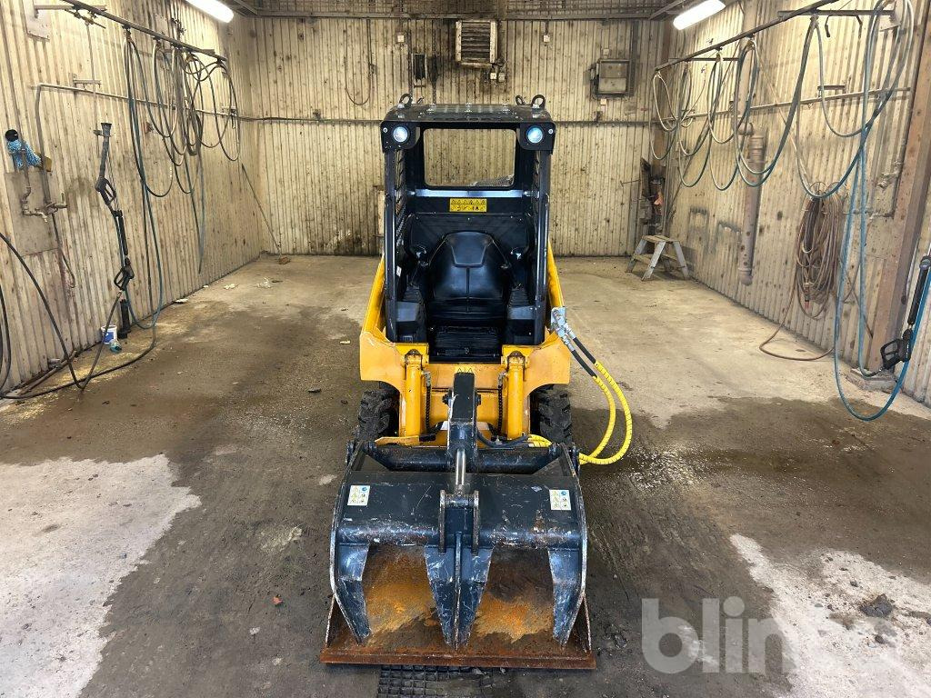 KATO IMER AS12 - Kompaktlaadur: pilt 2 KATO IMER AS12 - Kompaktlaadur: pilt 2