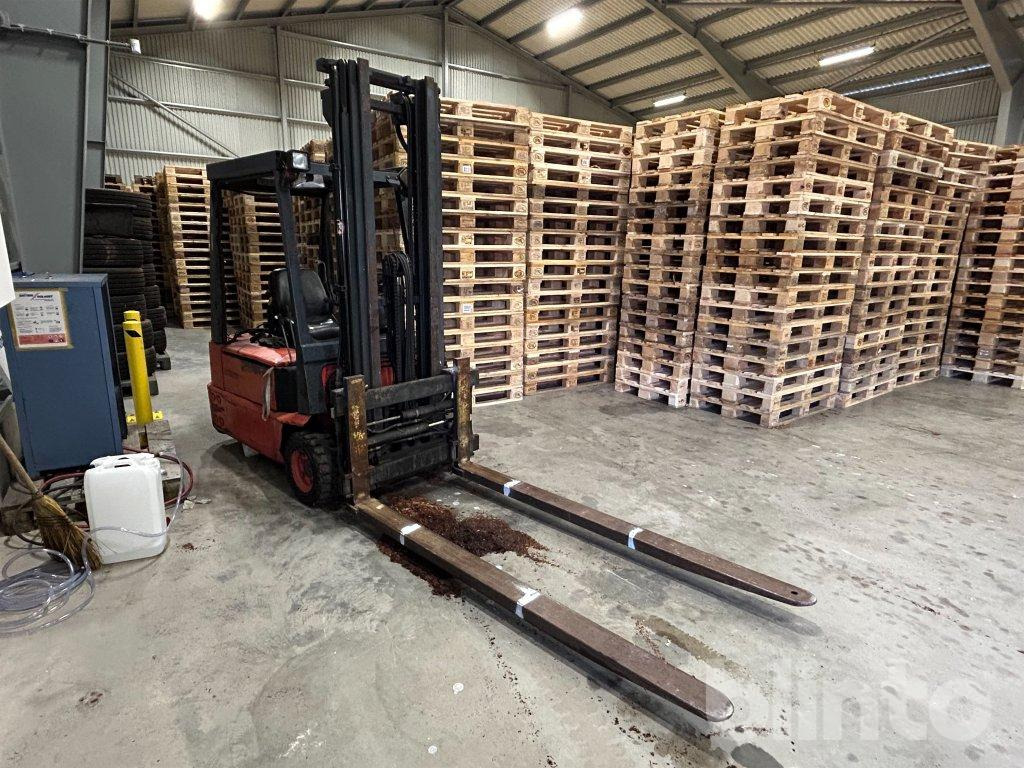 Linde E15 S - Kahveltõstuk: pilt 1 Linde E15 S - Kahveltõstuk: pilt 1