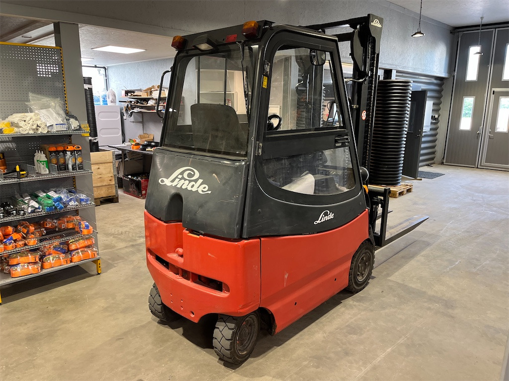 Linde E20/600 inkl laddare - Kahveltõstuk: pilt 5 Linde E20/600 inkl laddare - Kahveltõstuk: pilt 5