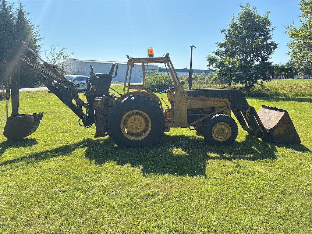 Massey Ferguson 203 - Ekskavaator-laadur: pilt 4 Massey Ferguson 203 - Ekskavaator-laadur: pilt 4