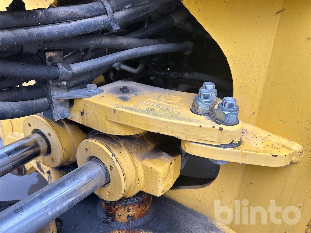 Ekskavaator-laadur New Holland LB115 4WD: pilt 39