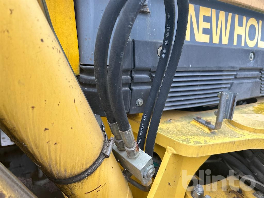 Ekskavaator-laadur New Holland LB115 4WD: pilt 46