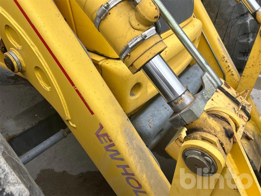 Ekskavaator-laadur New Holland LB115 4WD: pilt 28