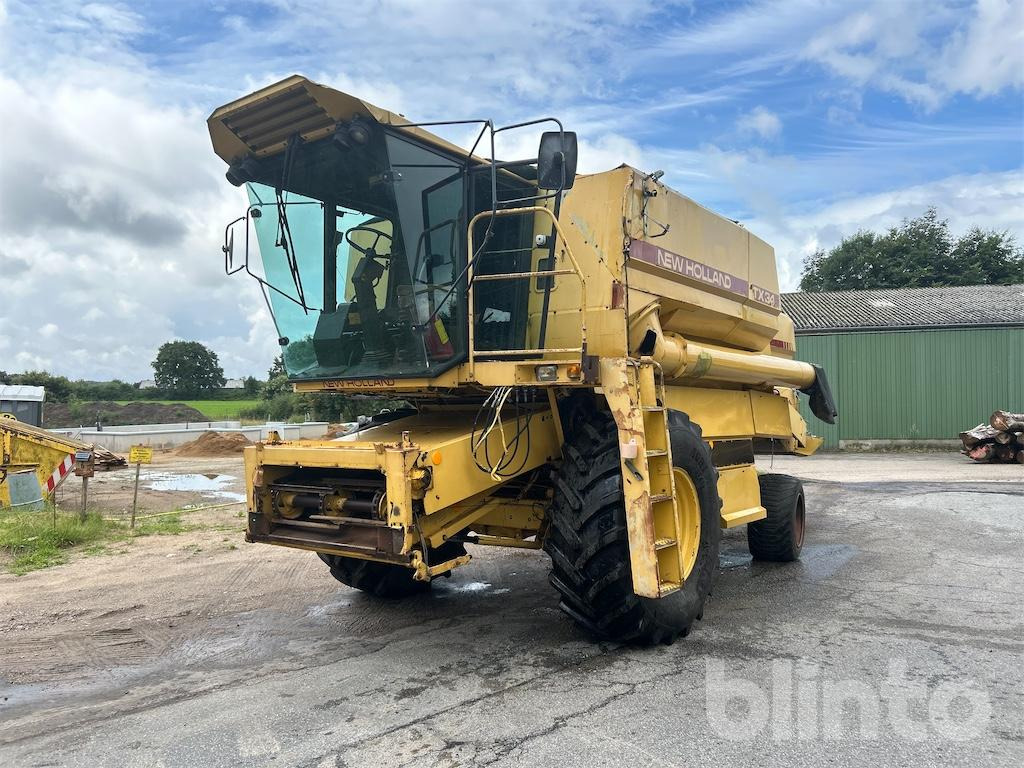 New Holland TX34 (1990) - Kombain: pilt 1 New Holland TX34 (1990) - Kombain: pilt 1