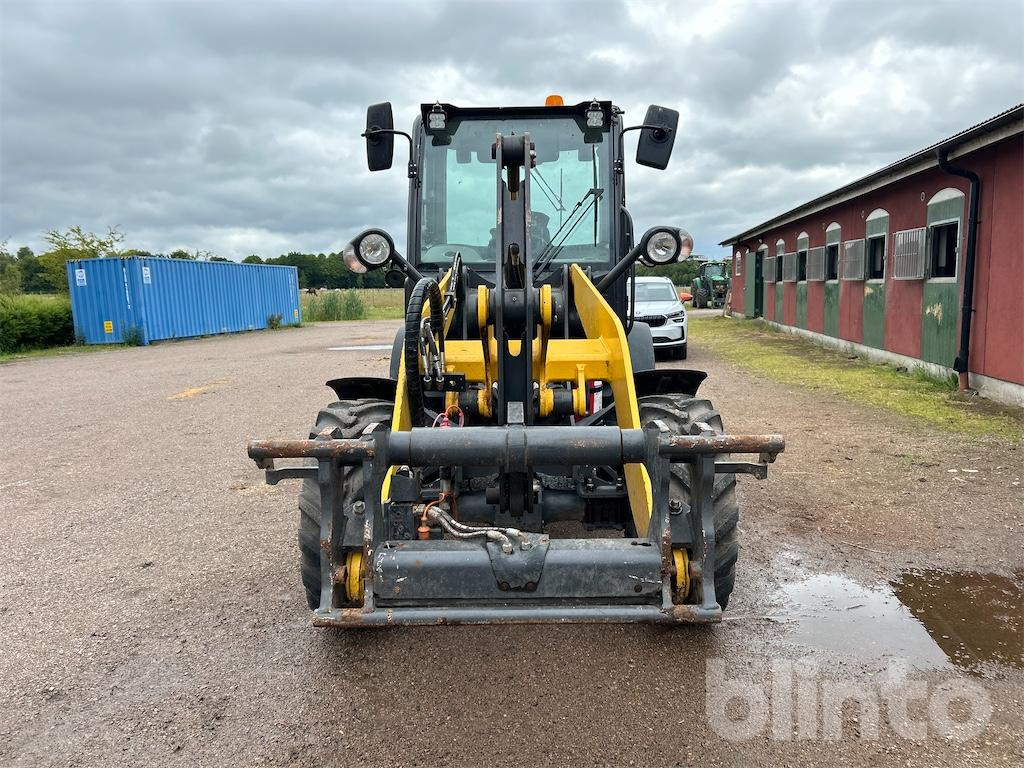 New Holland W50C - 590 timmar - Rataslaadur: pilt 2 New Holland W50C - 590 timmar - Rataslaadur: pilt 2