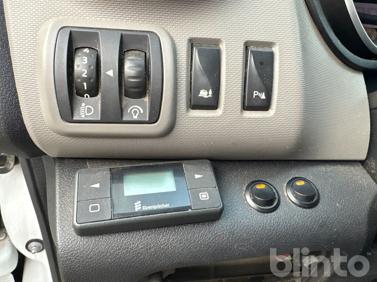 Kaubik RENAULT TRAFIC 1.6 dCi: pilt 44 Kaubik RENAULT TRAFIC 1.6 dCi: pilt 44