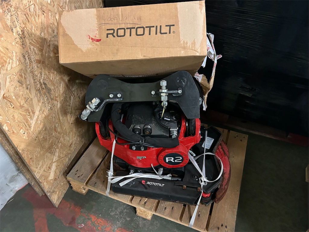 Rototilt R2 - Kallutav pöördpea: pilt 1 Rototilt R2 - Kallutav pöördpea: pilt 1