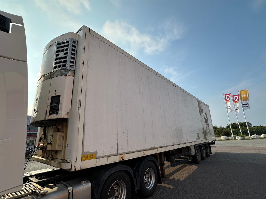 SCHMITZ SKO 24 - Külmutiga poolhaagis: pilt 1 SCHMITZ SKO 24 - Külmutiga poolhaagis: pilt 1