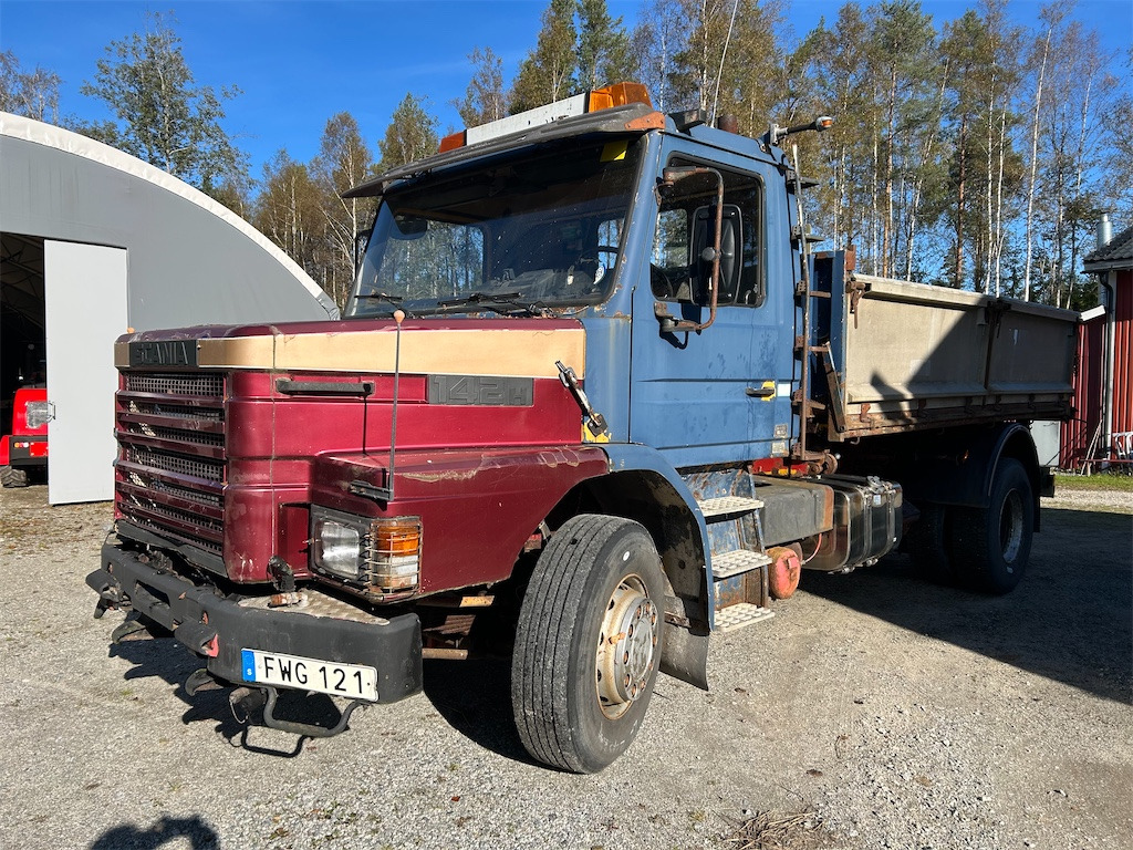 Scania 82H 4x2 - Madelveok/ Platvormveok: pilt 1 Scania 82H 4x2 - Madelveok/ Platvormveok: pilt 1