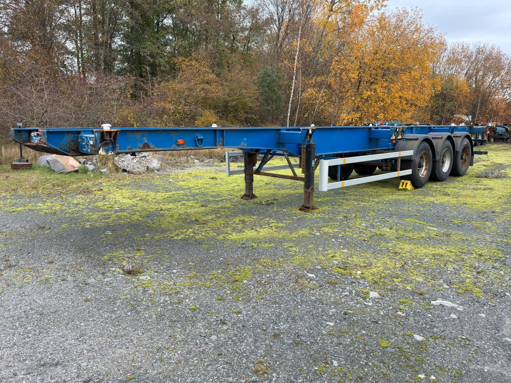 TRAUFO FRUEHAUF - Konteinerveduk/ Tõstukiga poolhaagis: pilt 1 TRAUFO FRUEHAUF - Konteinerveduk/ Tõstukiga poolhaagis: pilt 1