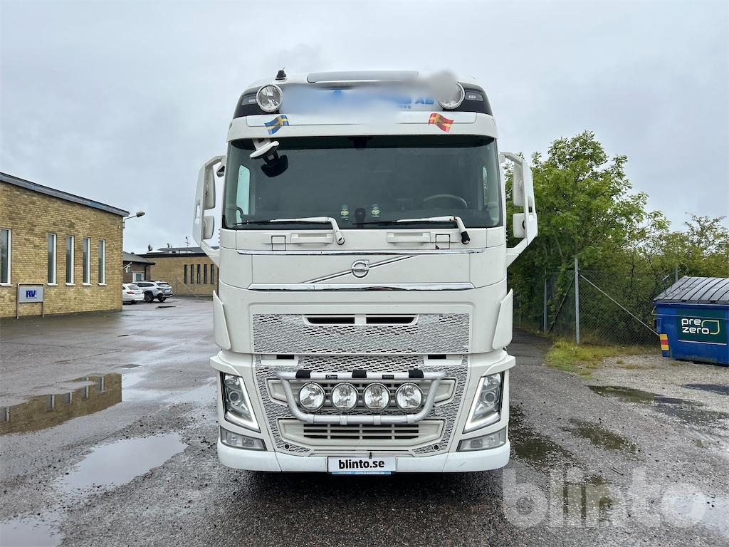 VOLVO FH 4*2 - Kasti veoauto: pilt 2 VOLVO FH 4*2 - Kasti veoauto: pilt 2