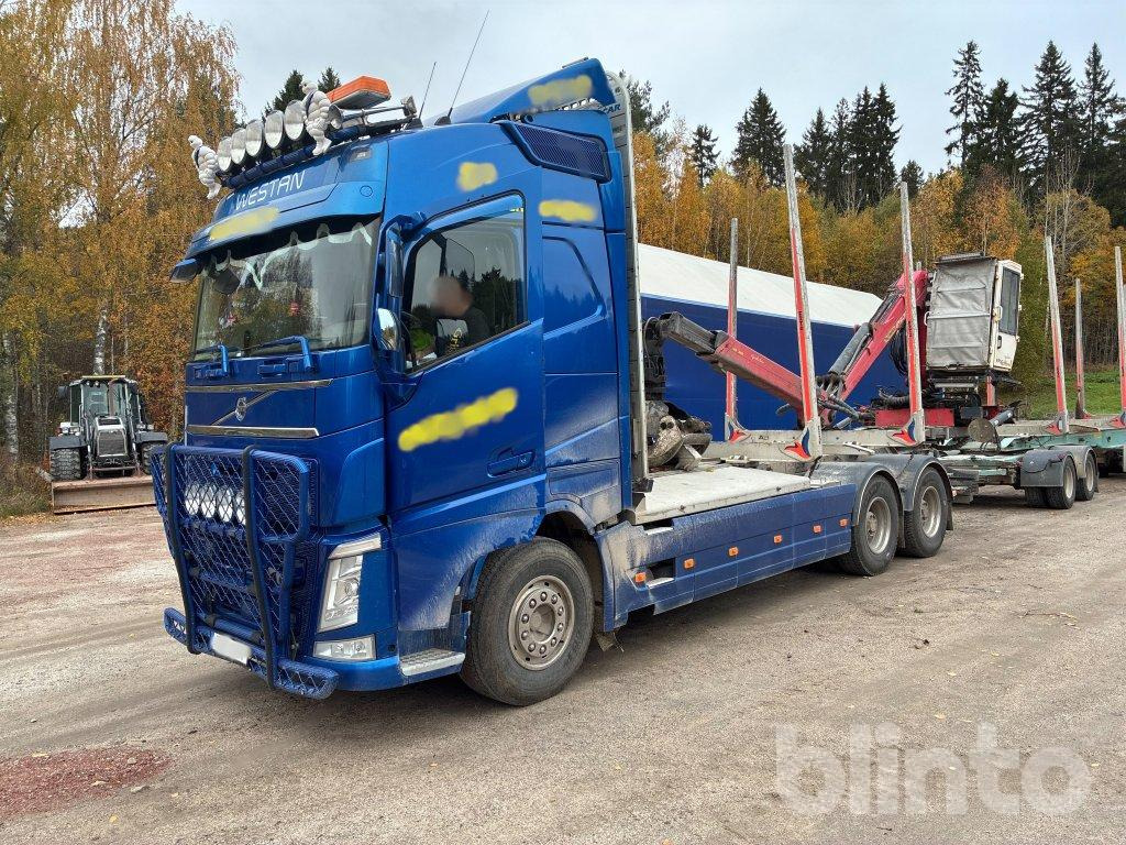 VOLVO FH 64R - Metsaveok, Kraanaga veoauto: pilt 1 VOLVO FH 64R - Metsaveok, Kraanaga veoauto: pilt 1