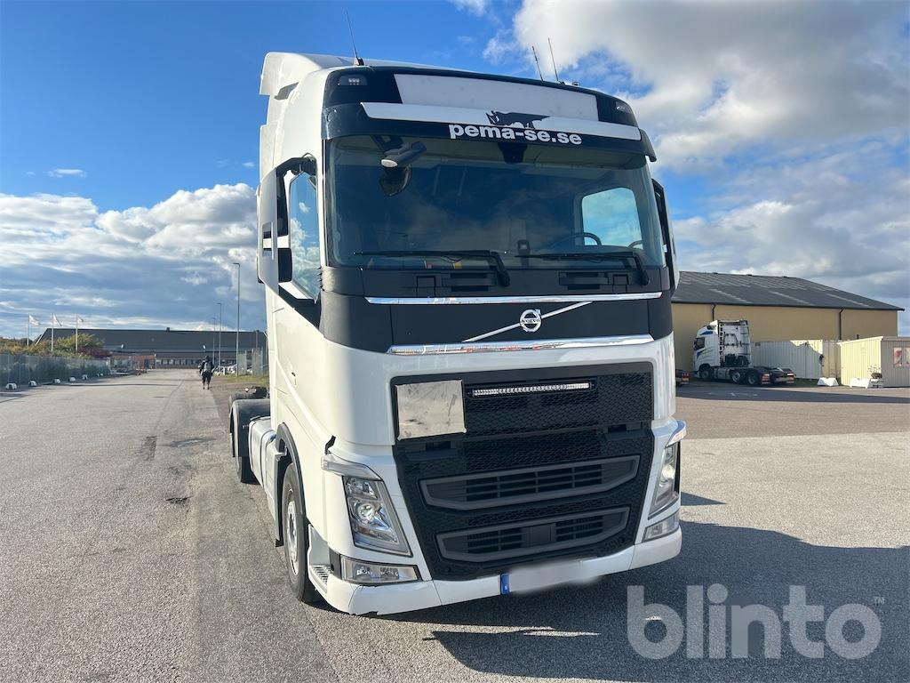 VOLVO FH 6x2 - Kabiinišassiiga veoauto: pilt 3 VOLVO FH 6x2 - Kabiinišassiiga veoauto: pilt 3