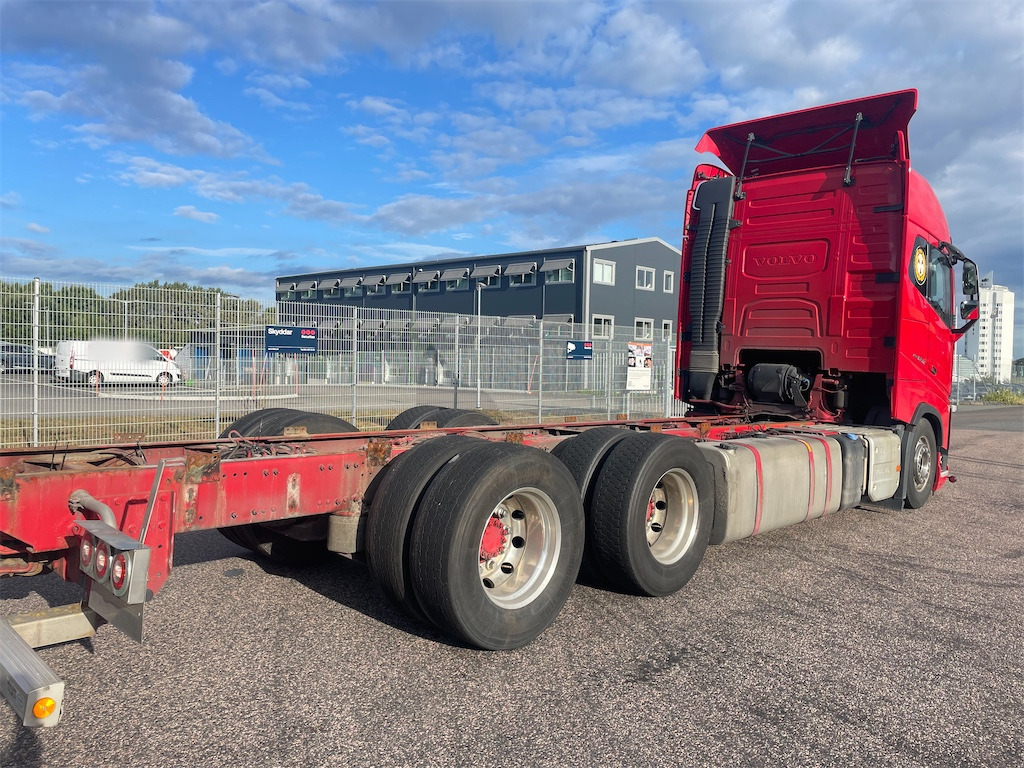 VOLVO FH16 650 6x2 - Kabiinišassiiga veoauto: pilt 4 VOLVO FH16 650 6x2 - Kabiinišassiiga veoauto: pilt 4