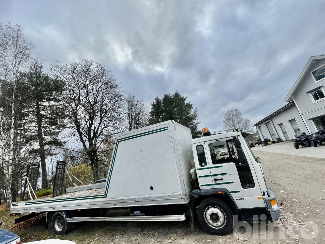 VOLVO FL612 4X2 med ramper - Madelveok/ Platvormveok: pilt 3 VOLVO FL612 4X2 med ramper - Madelveok/ Platvormveok: pilt 3