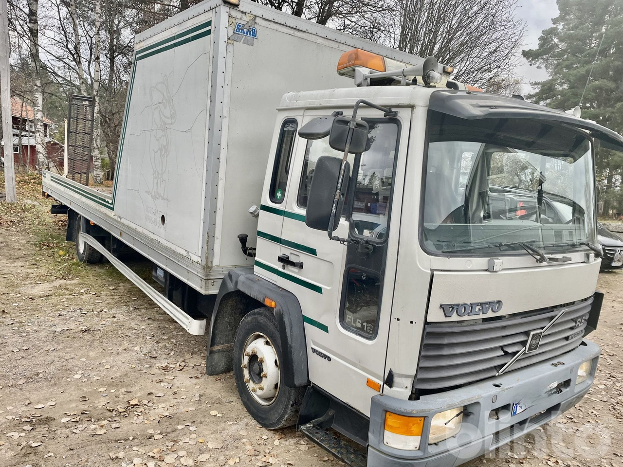 VOLVO FL612 4X2 med ramper - Madelveok/ Platvormveok: pilt 1 VOLVO FL612 4X2 med ramper - Madelveok/ Platvormveok: pilt 1