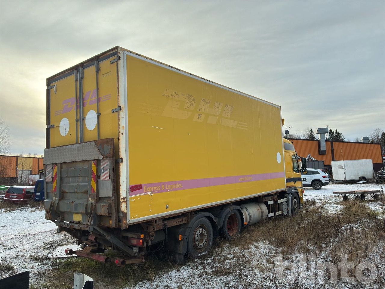 VOLVO FM9 6X2 - Kasti veoauto: pilt 5 VOLVO FM9 6X2 - Kasti veoauto: pilt 5