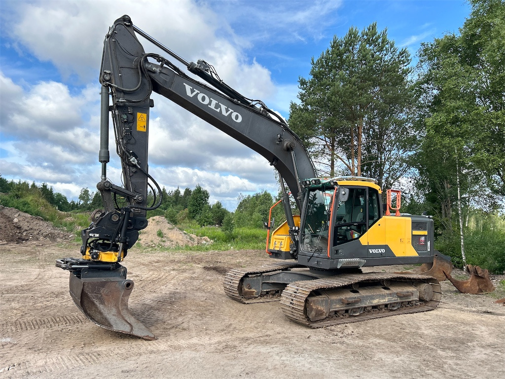Volvo EC220 EL - Lintekskavaator: pilt 1 Volvo EC220 EL - Lintekskavaator: pilt 1