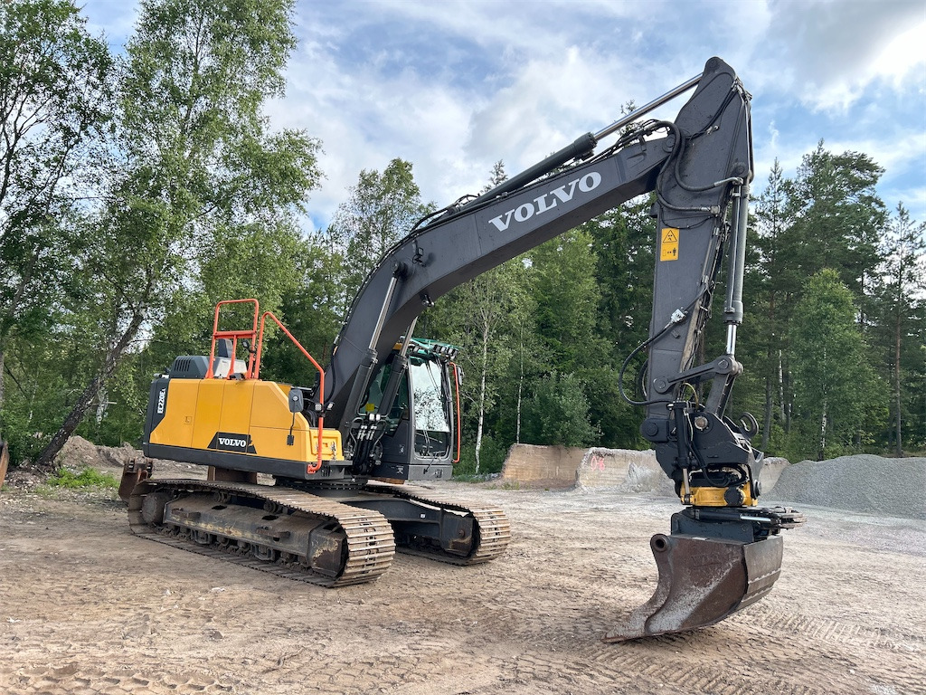 Volvo EC220 EL - Lintekskavaator: pilt 2 Volvo EC220 EL - Lintekskavaator: pilt 2