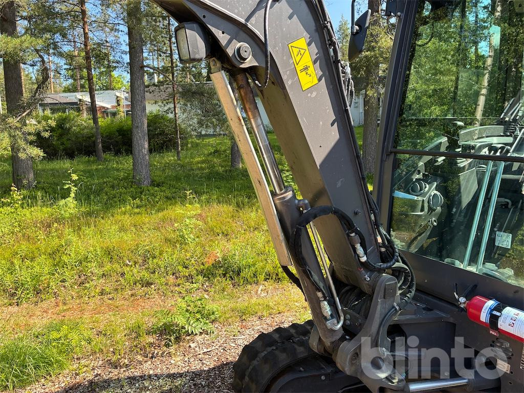 Miniekskavaator Volvo EC27D: pilt 11