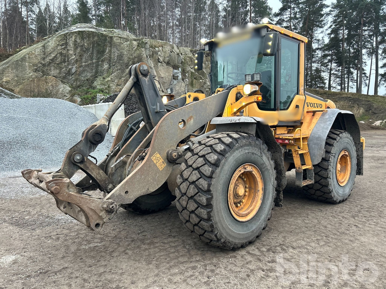 Volvo L110F - Rataslaadur: pilt 1 Volvo L110F - Rataslaadur: pilt 1