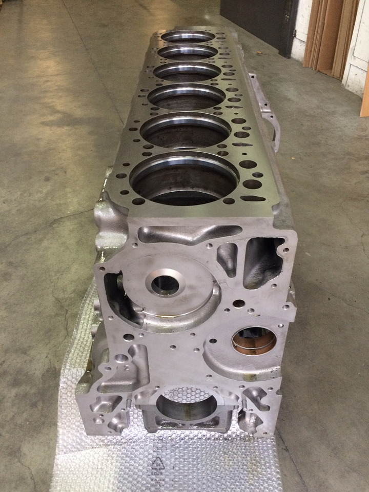 BASAMENTO MAN D2866 / D2876 / E2866 / E2876 - F2000 / BUS / INDUSTRIALI - Karter - Buss: pilt 5 BASAMENTO MAN D2866 / D2876 / E2866 / E2876 - F2000 / BUS / INDUSTRIALI - Karter - Buss: pilt 5