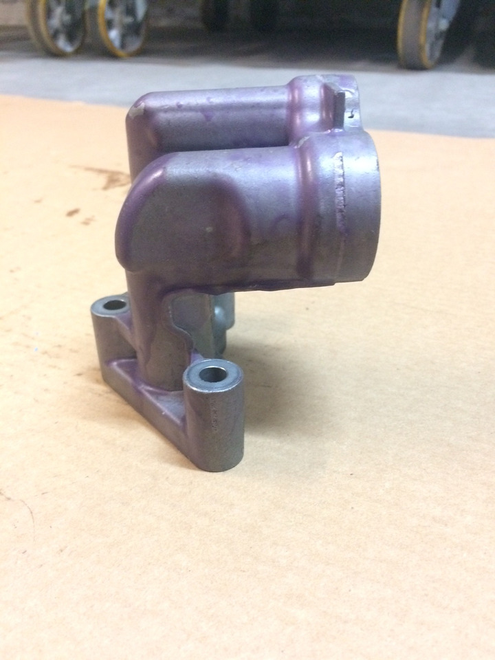 FLANGIA DI COLLEGAMENTO MODULO OLIO MAN 51054406000 - Mootor ja varuosad - Veoauto: pilt 3 FLANGIA DI COLLEGAMENTO MODULO OLIO MAN 51054406000 - Mootor ja varuosad - Veoauto: pilt 3