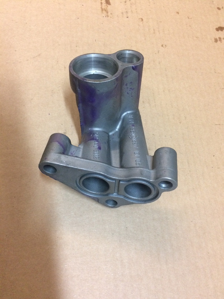 FLANGIA DI COLLEGAMENTO MODULO OLIO MAN 51054406000 - Mootor ja varuosad - Veoauto: pilt 5 FLANGIA DI COLLEGAMENTO MODULO OLIO MAN 51054406000 - Mootor ja varuosad - Veoauto: pilt 5