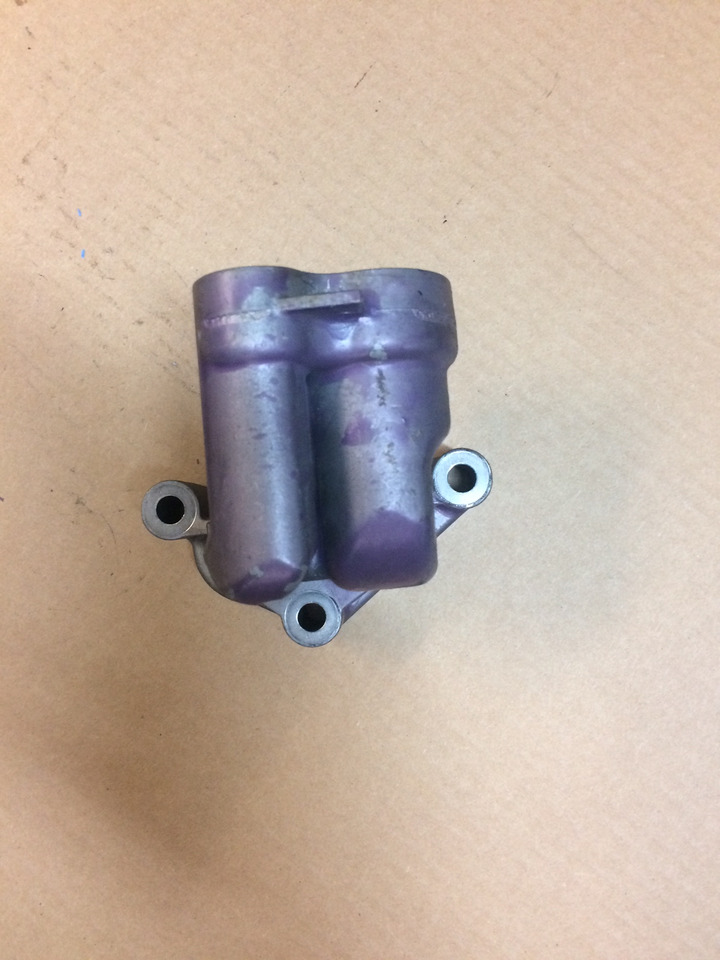 FLANGIA DI COLLEGAMENTO MODULO OLIO MAN 51054406000 - Mootor ja varuosad - Veoauto: pilt 2 FLANGIA DI COLLEGAMENTO MODULO OLIO MAN 51054406000 - Mootor ja varuosad - Veoauto: pilt 2