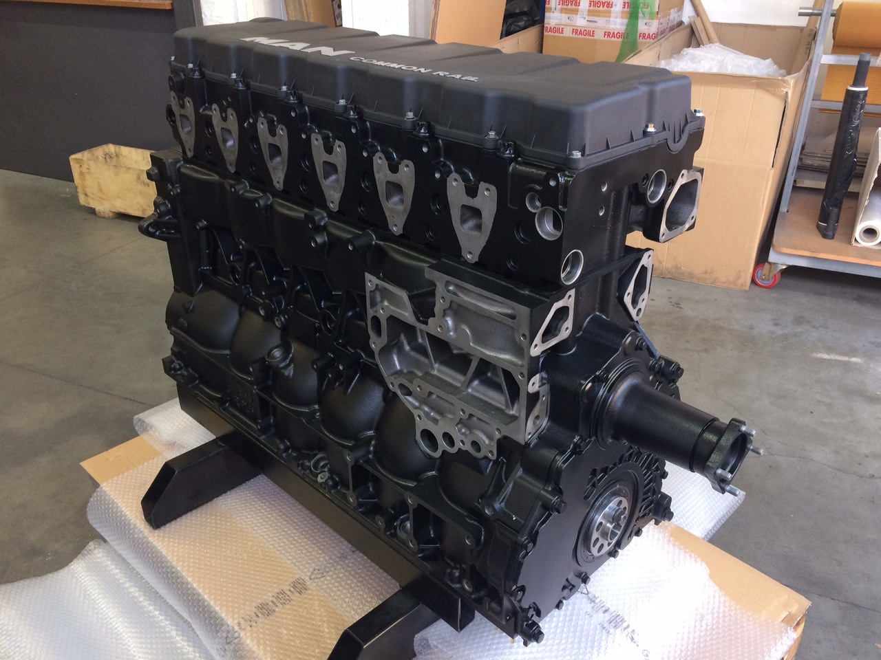 MOTORE ALLEGGERITO MAN D2676LF53 - 309kW / 420CV - Euro 6c - Mootor: pilt 2 MOTORE ALLEGGERITO MAN D2676LF53 - 309kW / 420CV - Euro 6c - Mootor: pilt 2