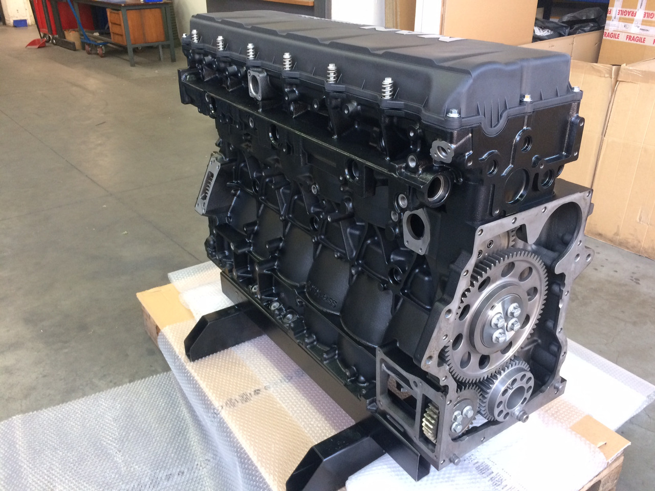 MOTORE ALLEGGERITO MAN D2676LF53 - 309kW / 420CV - Euro 6c - Mootor: pilt 4 MOTORE ALLEGGERITO MAN D2676LF53 - 309kW / 420CV - Euro 6c - Mootor: pilt 4