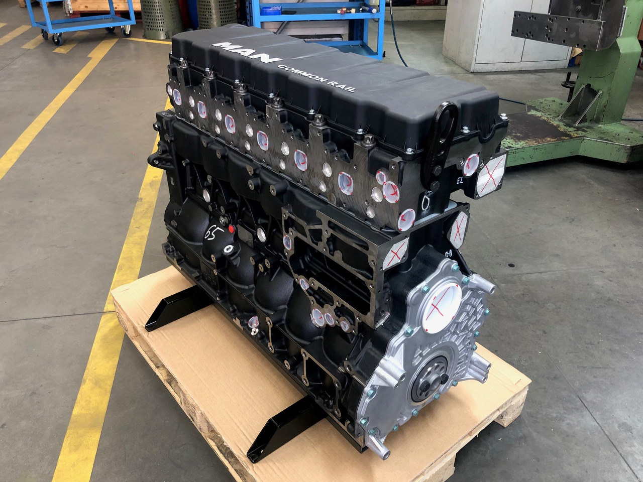 MOTORE ALLEGGERITO MAN D2677LF51 / D2677 LF51 - D2676LF52 / D2677 LF52 - D2676LF53 / D2677 LF53 (camion) - Mootor - Veoauto: pilt 3 MOTORE ALLEGGERITO MAN D2677LF51 / D2677 LF51 - D2676LF52 / D2677 LF52 - D2676LF53 / D2677 LF53 (camion) - Mootor - Veoauto: pilt 3