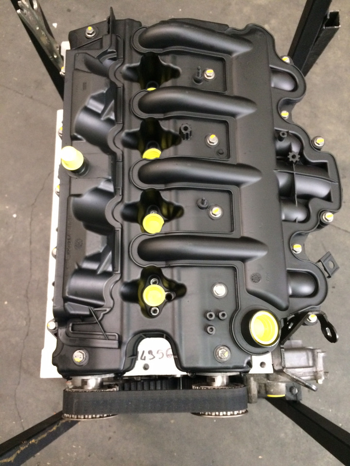 MOTORE SEMICOMPLETO RENAULT G9U-A6 PER VEICOLO RENAULT MASTER - Mootor: pilt 5 MOTORE SEMICOMPLETO RENAULT G9U-A6 PER VEICOLO RENAULT MASTER - Mootor: pilt 5