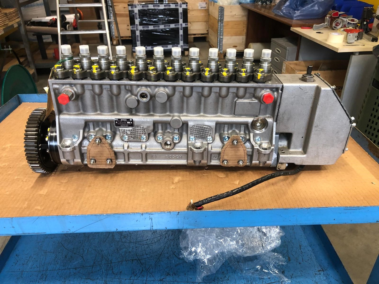 POMPA INIEZIONE MOTORE MAN D2842 - Kütusepump: pilt 1 POMPA INIEZIONE MOTORE MAN D2842 - Kütusepump: pilt 1