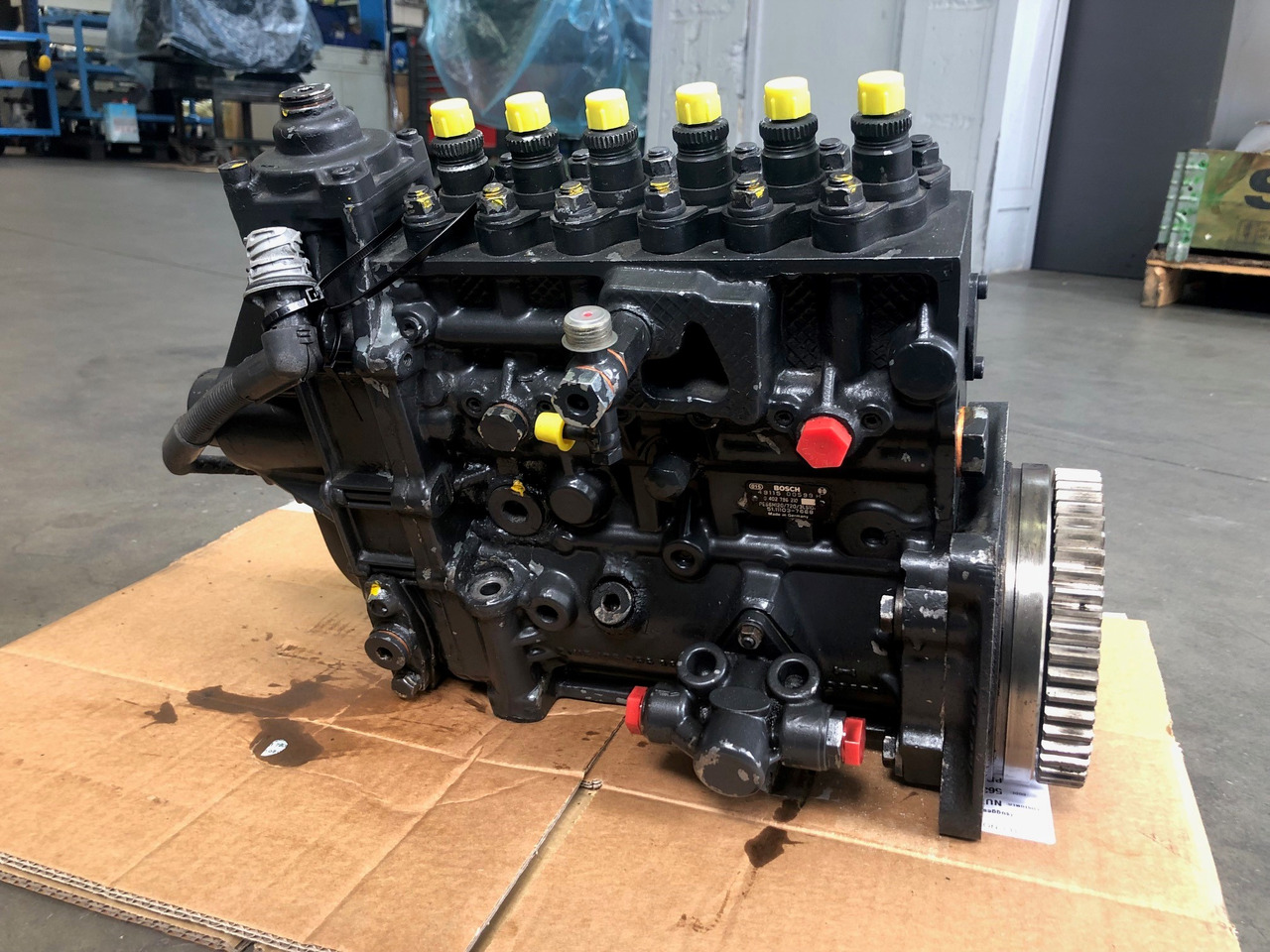 POMPA INIEZIONE RIF. BOSCH 0402796210 / RIF. MAN 51111037618 - Kütusepump: pilt 2 POMPA INIEZIONE RIF. BOSCH 0402796210 / RIF. MAN 51111037618 - Kütusepump: pilt 2