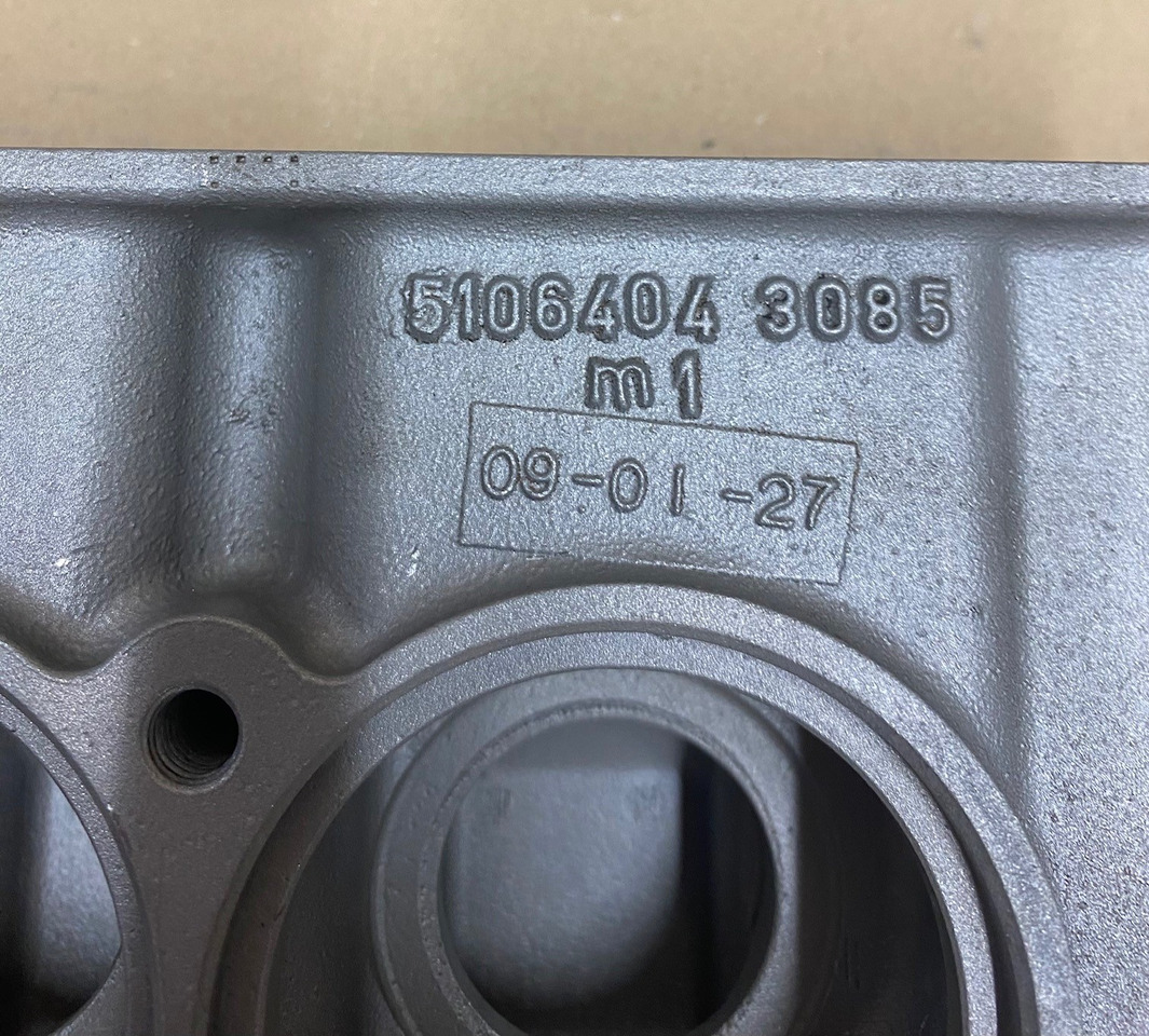 SCATOLA TERMOSTATO/ALLOGGIAMENTO TERMOSTATO MAN 51064040095 - Termostaat - Veoauto: pilt 3 SCATOLA TERMOSTATO/ALLOGGIAMENTO TERMOSTATO MAN 51064040095 - Termostaat - Veoauto: pilt 3