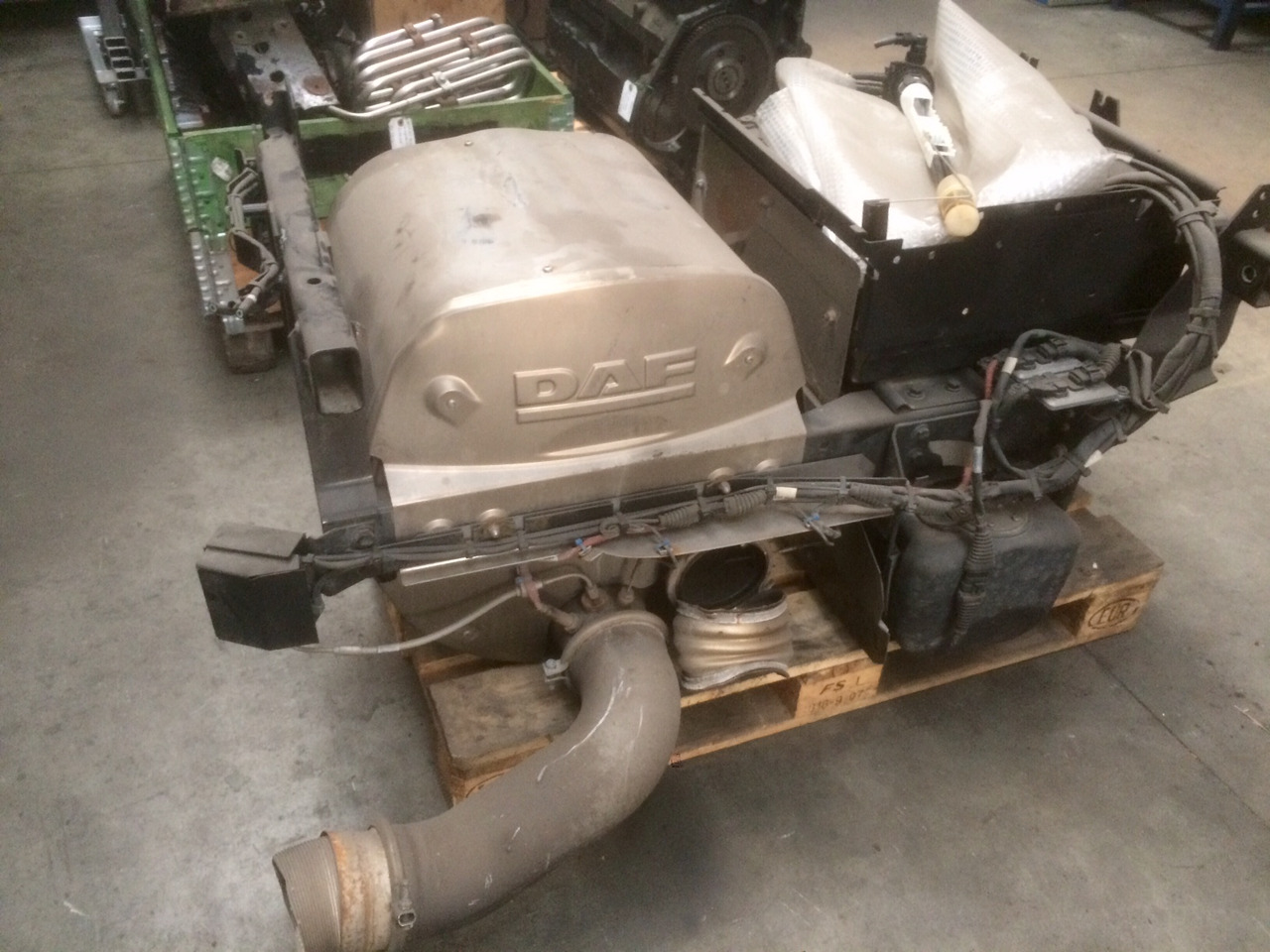 SILENZIATORE DI SCARICO USATO DAF CF85 - Summuti: pilt 1 SILENZIATORE DI SCARICO USATO DAF CF85 - Summuti: pilt 1