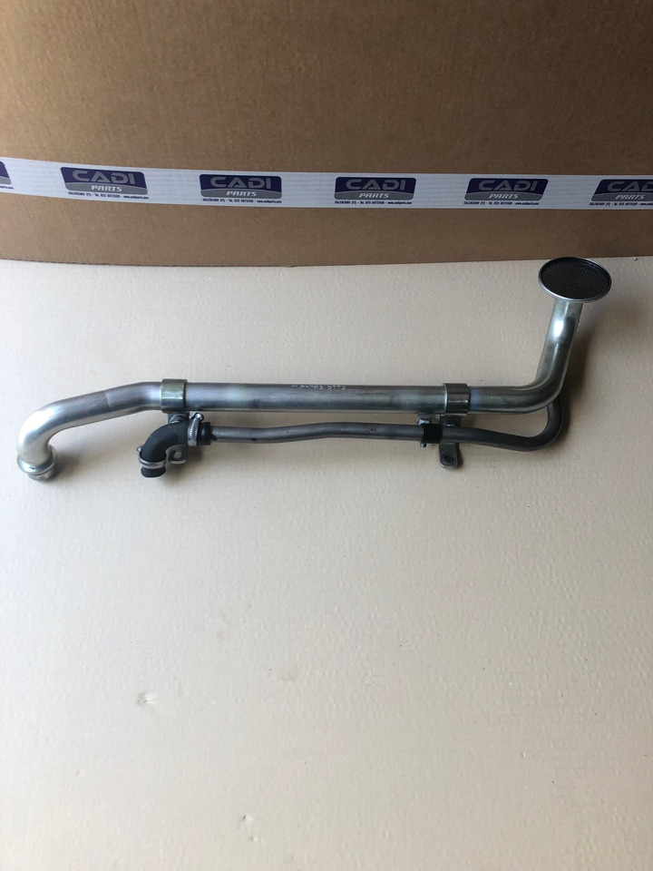 TUBO ASPIRAZIONE OLIO MAN 51057035773 - Mootor ja varuosad - Veoauto: pilt 1 TUBO ASPIRAZIONE OLIO MAN 51057035773 - Mootor ja varuosad - Veoauto: pilt 1