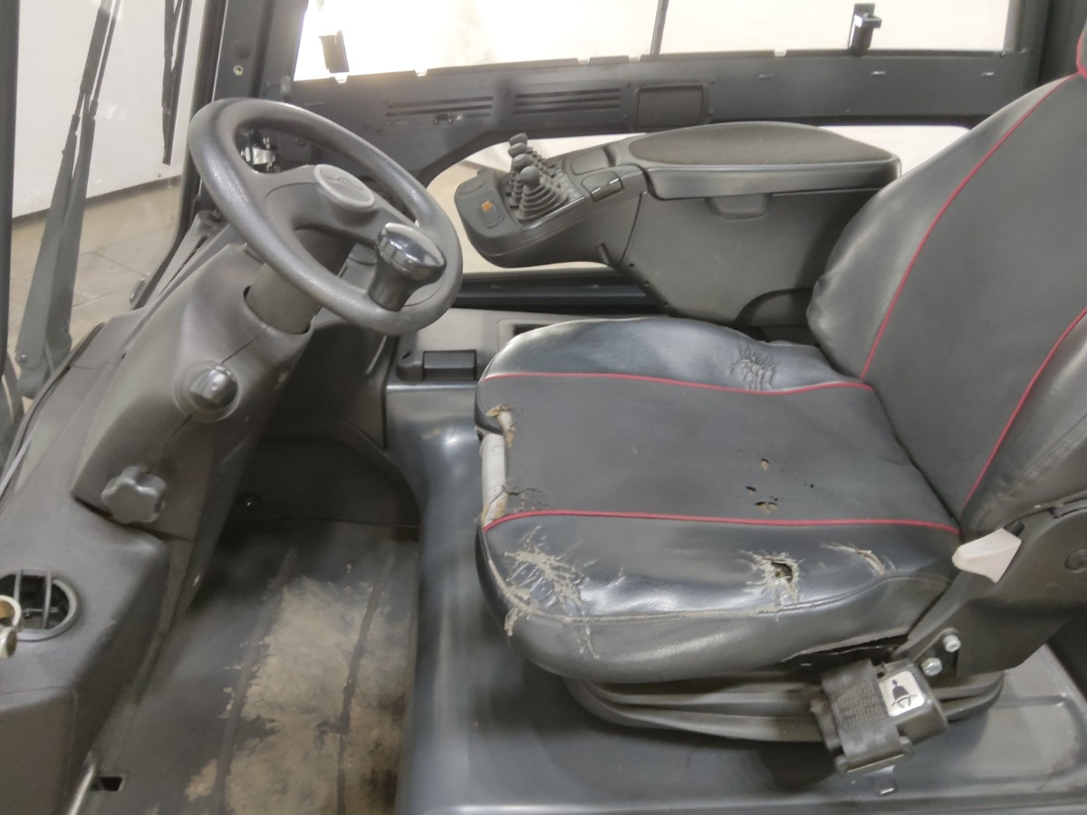 Linde E35HL-01 - Elektritõstuk: pilt 3 Linde E35HL-01 - Elektritõstuk: pilt 3
