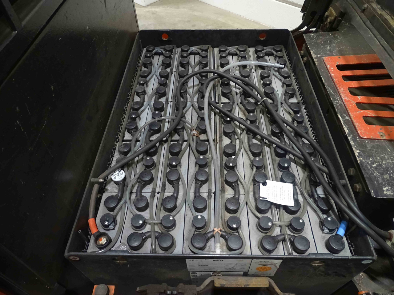 Linde P250 - Puksiirtraktor: pilt 4 Linde P250 - Puksiirtraktor: pilt 4